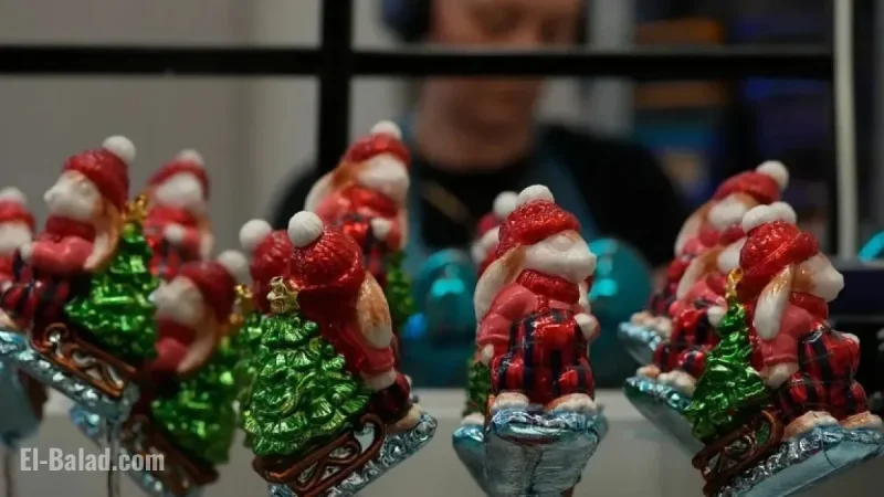 Experts Unveil Smartest Strategies for Managing Holiday Spending