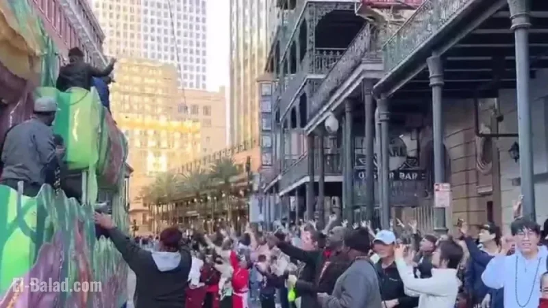Global Visitors Flock to New Orleans for Bayou Classic Parade