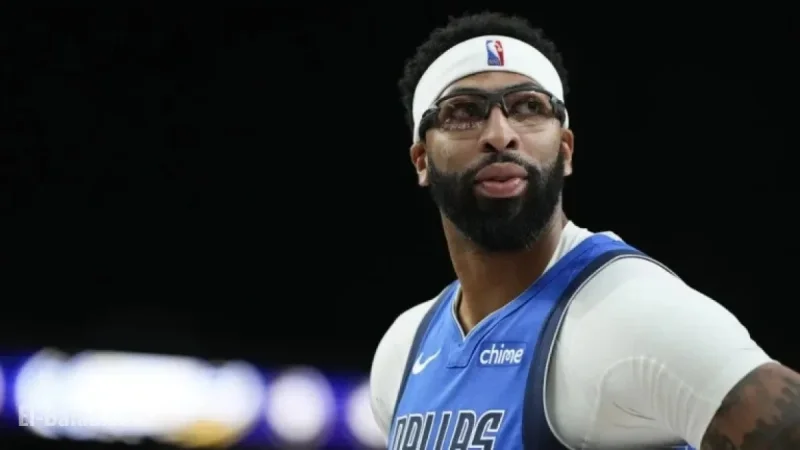 NBA Fans Praise Anthony Davis’ Dominance in Mavs-Lakers Clash