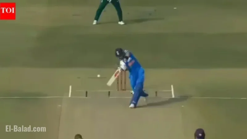 Virat Kohli Smashes 5 Sixes in First ODI Against South Africa