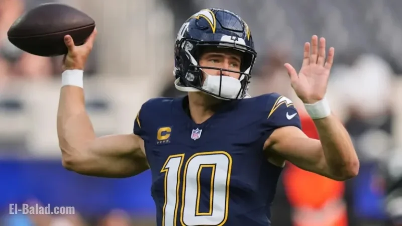Justin Herbert Returns Against Raiders After Hand Injury Exit