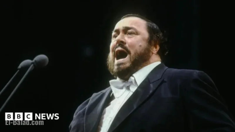Italian Town’s Frozen Pavarotti Statue in Christmas Ice Rink Angers Widow