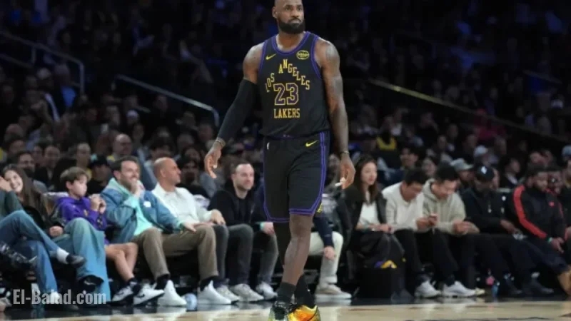 LeBron James, Deandre Ayton Injury Status Revealed for Suns-Lakers Clash