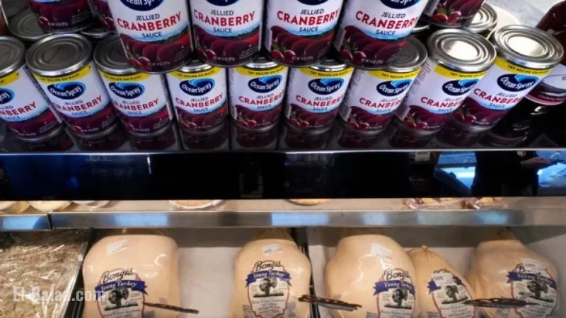 Ocean Spray Addresses Viral Video of Watery Cranberry Sauce Cans