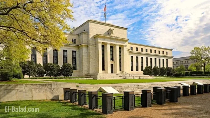 ADP Report Reveals Unexpected Private Payroll Decline; S&P 500 Fluctuates