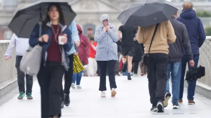 Britain Braced for Freezing Fog Ahead of Nine-Hour Rainstorm Forecast
