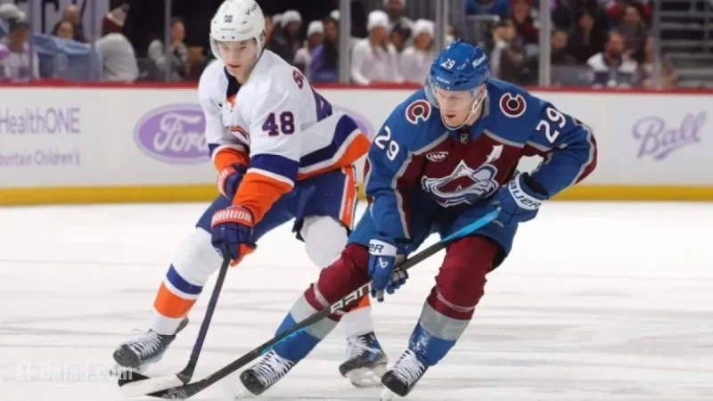NHL Awards Spotlight: MacKinnon, Makar, Schaefer Lead Early Races