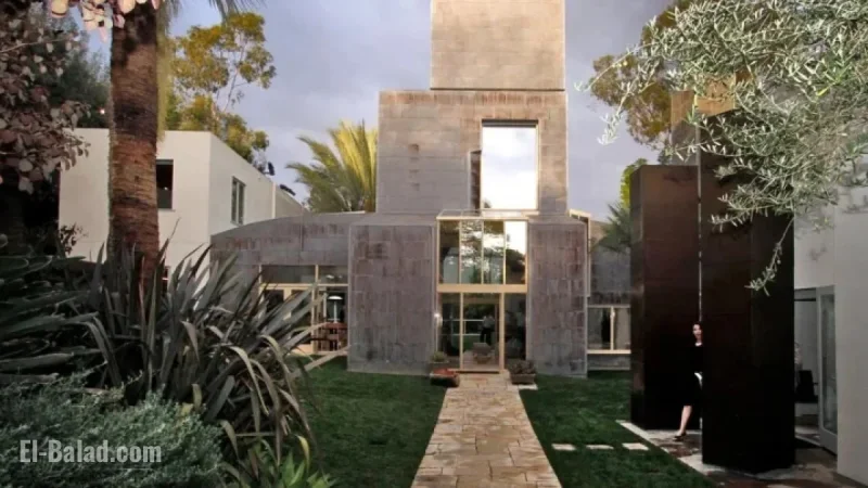 Explore 11 Stunning Frank Gehry Buildings in Los Angeles