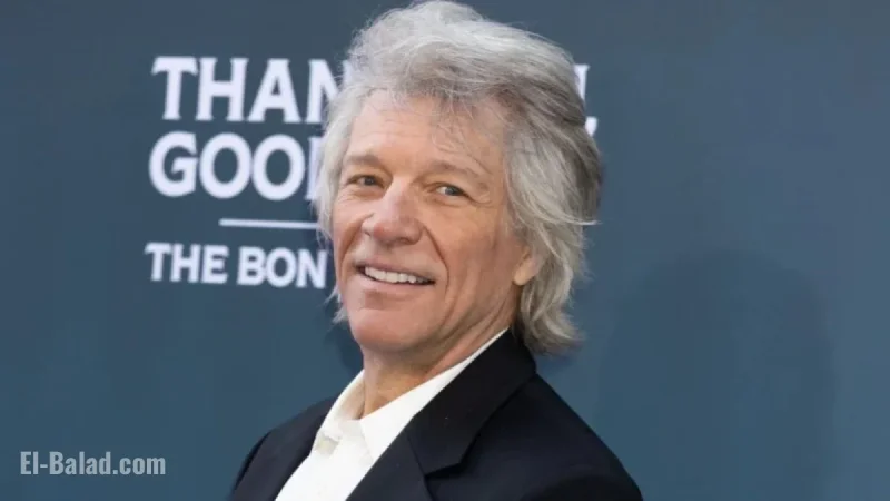 Jon Bon Jovi Revives Sentimental Christmas Tree Trend