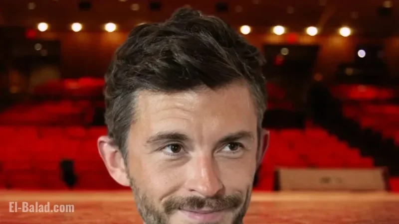 Jonathan Bailey Recalls Blaming Himself for Childhood Play Failure