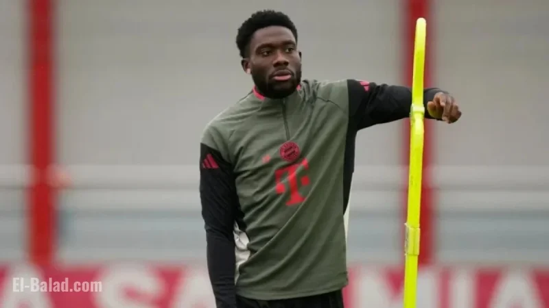Davies Returns to Bayern Bench After Nine-Month Knee Injury Recovery