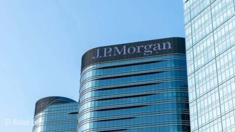 JPMorgan Chase Stock Declines as Lake Warns of Fragile Economy