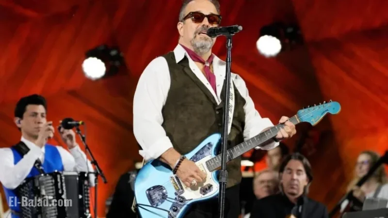 Soulful Tenor Raul Malo, Frontman of The Mavericks, Dies