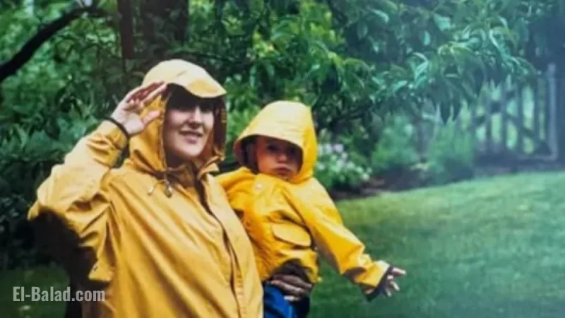 Stranger Discovers Ricki Lake’s Family Photos for Sale at Flea Market