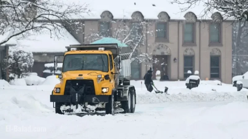 Snow and Cold Snap Close Metro Detroit Schools, Disrupt Commutes