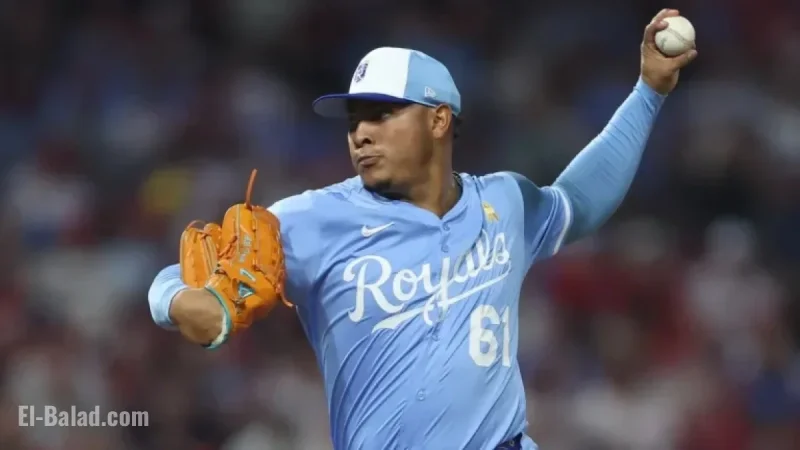 Brewers Trade Collins and Mears to Royals for Ángel Zerpa