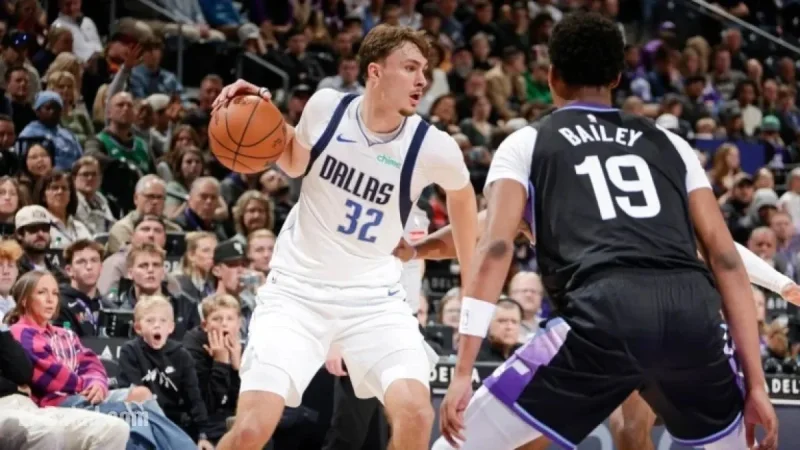 Flagg Sets Record with 40 Points as Mavs Stumble in OT