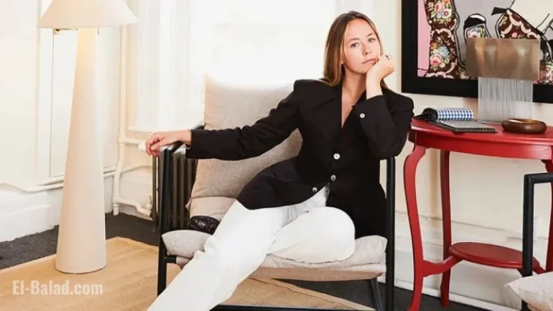 Female Tailor Revitalizes Savile Row’s Traditional Suiting
