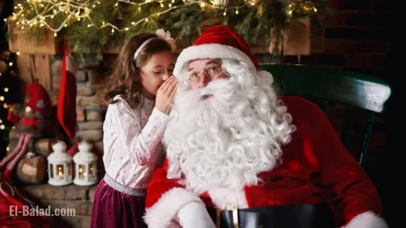 Store Santas Struggle to Find Jobs Amid Changing Times