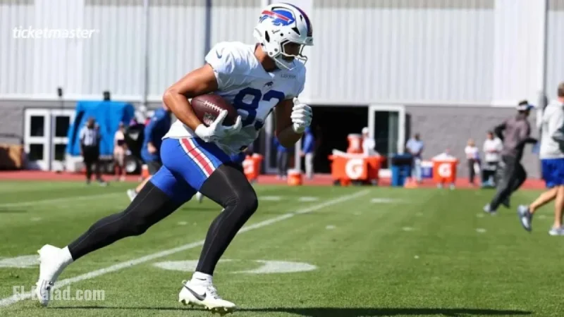 Buffalo Bills add TE Keleki Latu, release WR Mecole Hardman Jr.