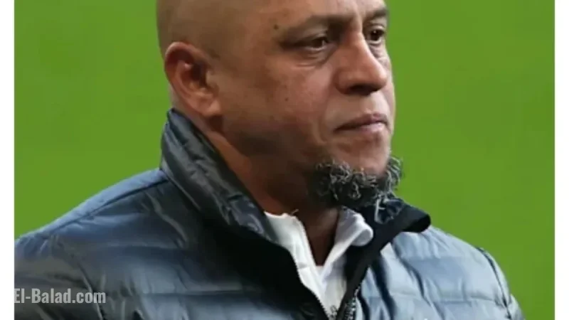 Carlos Claims Man Utd Legend Surpasses Zidane in Passion and Skill