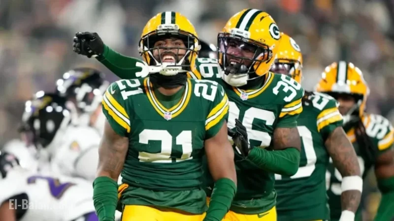 Nate Hobbs Exits Field with Knee Injury for Training Room Evaluation