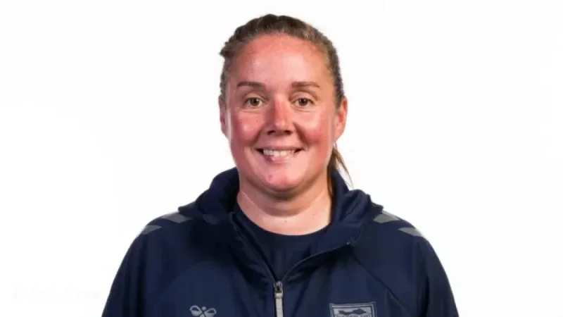 Sunderland Women Face Decision on Mel Reay’s Future