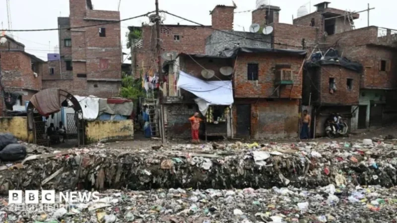 India’s Major Cities Grapple with Toxic Air, Broken Roads, and Waste Issues