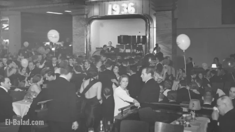 Pre-War Warsaw’s Fashionable Dance Hall Illuminated by 7,000 Lightbulbs