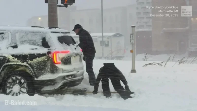 Michigan Winter Storm Dumps 2 Feet of Snow