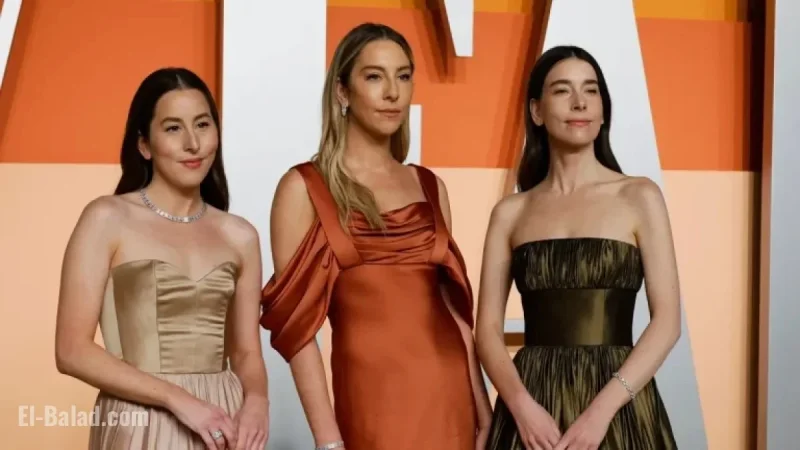Este Haim Weds on New Year’s Eve: See Her Stunning Dress