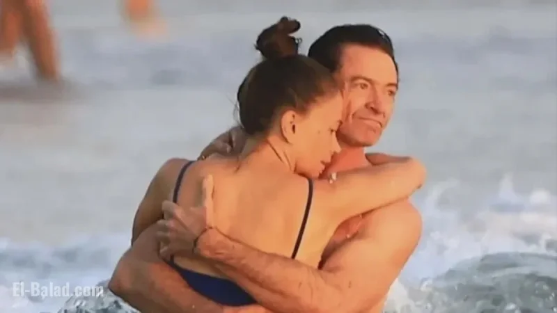 Hugh Jackman and Sutton Foster Display Affection in Costa Rica