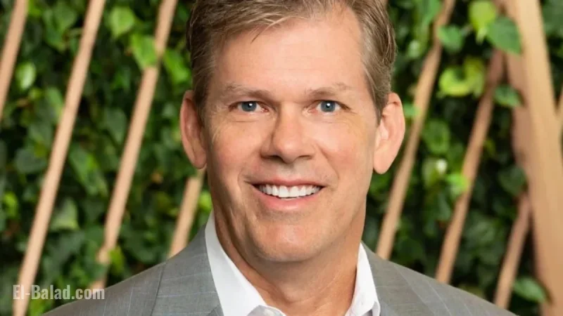 Waste Management CEO Emphasizes Safety by Hauling Trash and Attending 1 a.m. Briefings