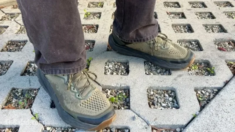 Top 22 Shoes for Wide Feet Recommended by Podiatrists
