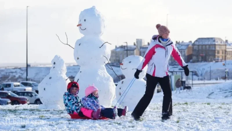 UK Braces for Travel Disruptions as Snow and Ice Warnings Issued