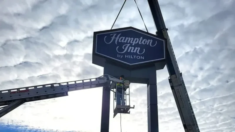 Crane Removes Hotel Sign After Alleged Service Denial to DHS, ICE Agents