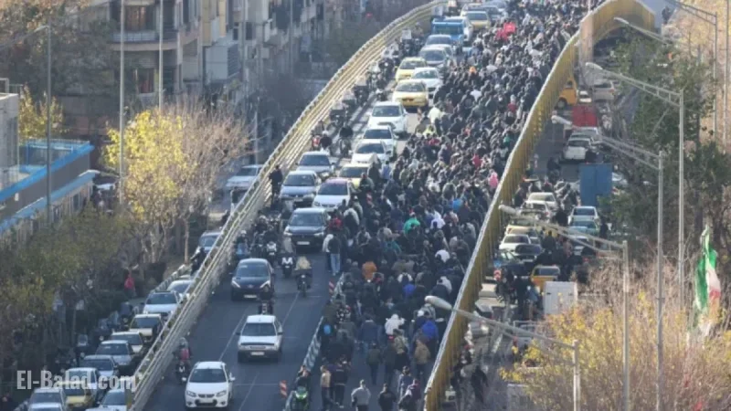 Iran Protests Escalate, Increasing Pressure on Theocratic Regime