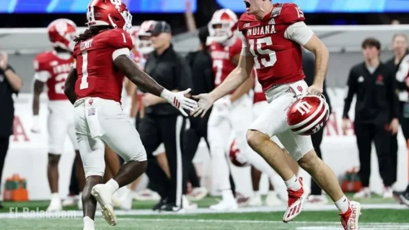 Indiana Dominates Oregon, Leading 35-7 in Peach Bowl Second Half