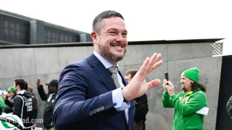Malik Benson Highlights Dan Lanning’s Unique Approach at Oregon