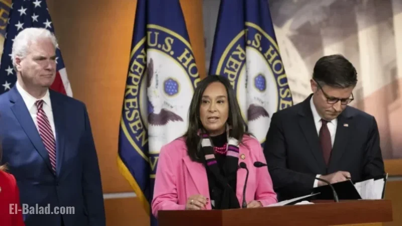 Texas Democrats, De La Cruz Approve ACA Subsidy Extension
