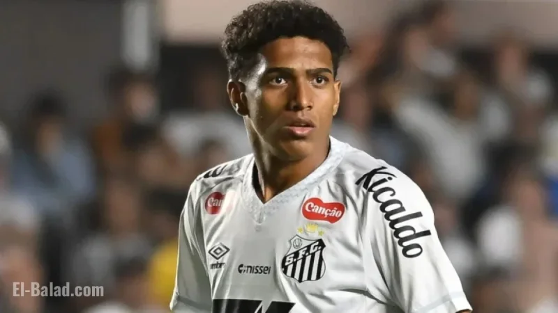 Tottenham Nears Signing Brazilian Left-Back Souza in Transfer Deal