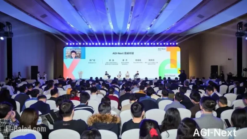 China’s AI Leaders Warn of Growing US Gap After $1B IPO Week