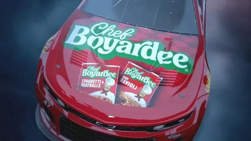 Hyak Motorsports Unveils 2026 Stenhouse 3-Race Sponsorship