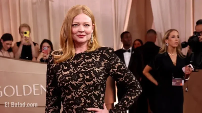 Sarah Snook Shines in Black Lace Gown at 2026 Golden Globes