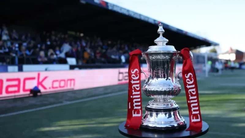 FA Cup Fourth Round: Rosenior Returns to Hull; Macclesfield Hosts Brentford