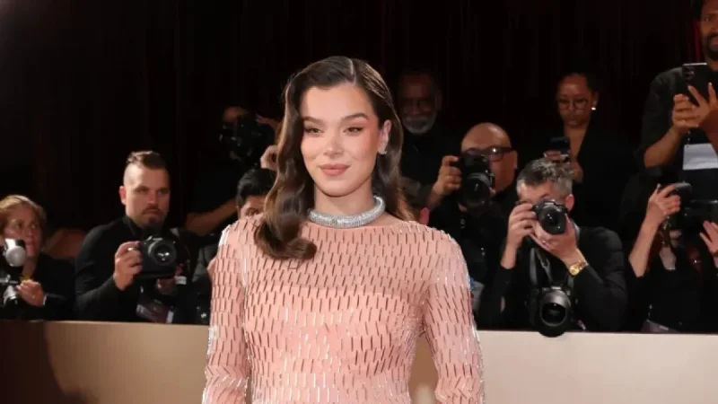 Hailee Steinfeld Shines While Debuting Baby Bump at Golden Globes