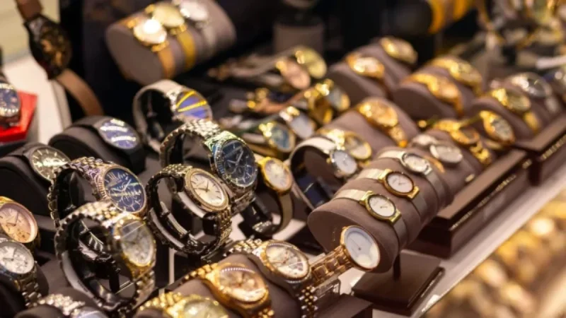 Historic Jeweller Faces Collapse Amid Owner’s Call for Administrators