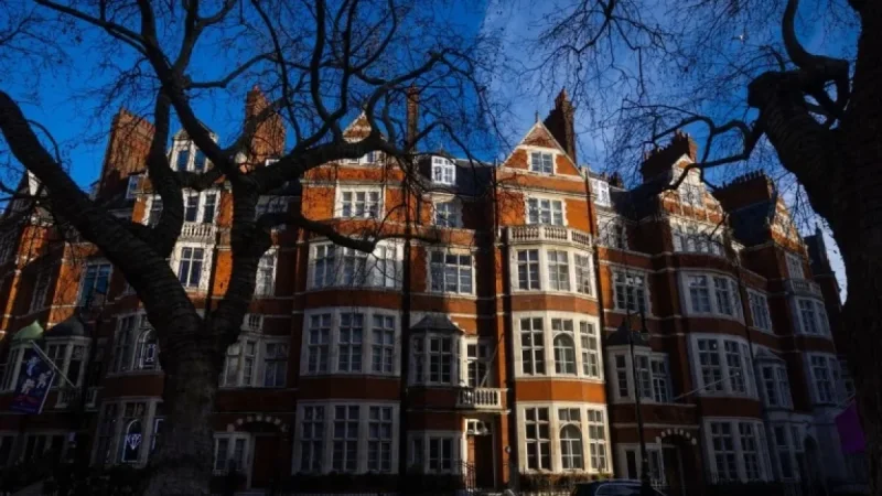 London Housing Market Leads UK in Homes Selling at a Loss