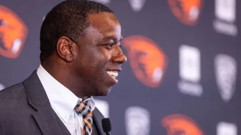Oregon State’s JaMarcus Shephard Discusses NIL, Staff Loyalty, Transfer Portal Strategy