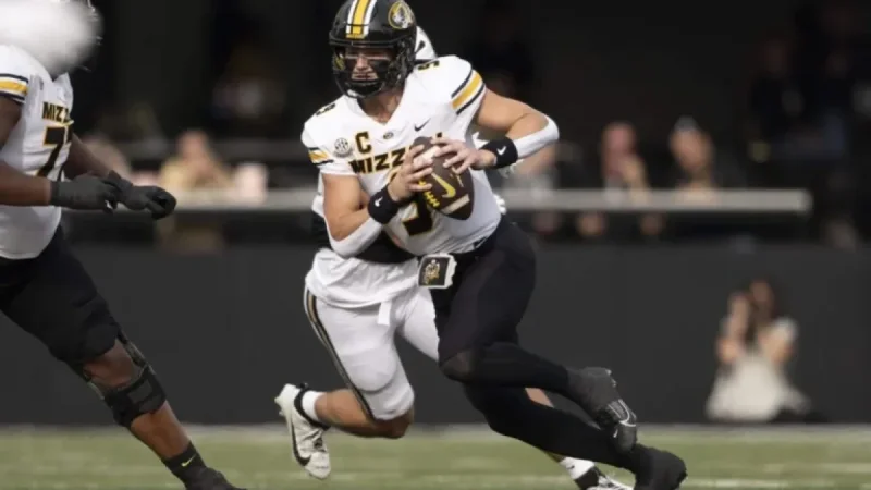 Washington Welcomes QB Beau Pribula as Demond Williams Jr. Waits